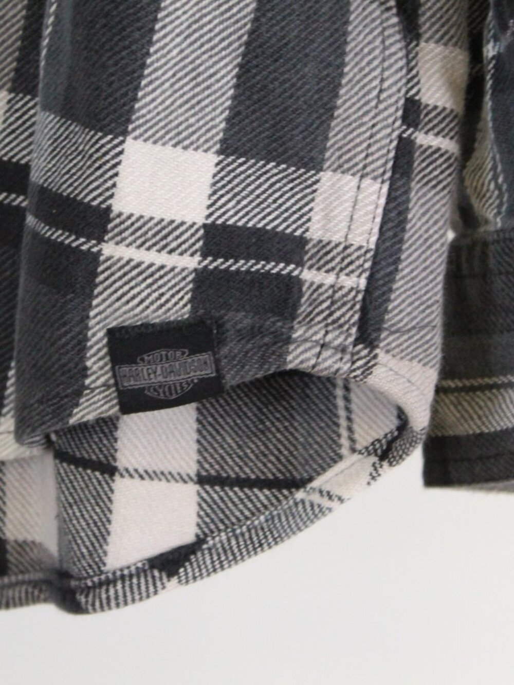Harley-Davidson Plaid Flannel Shirt L Black White‎ Logo Button Up - Picture 5 of 12